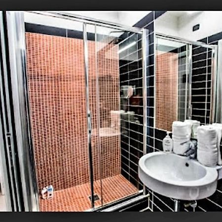 Golfo Di Orosei Rooms Рим Экстерьер фото